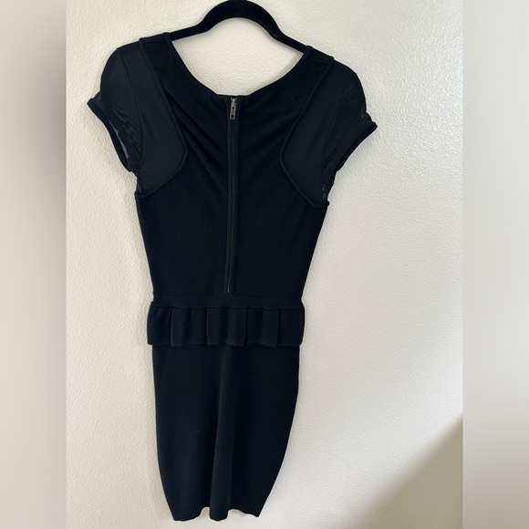 Black dress - Picture 3 of 3